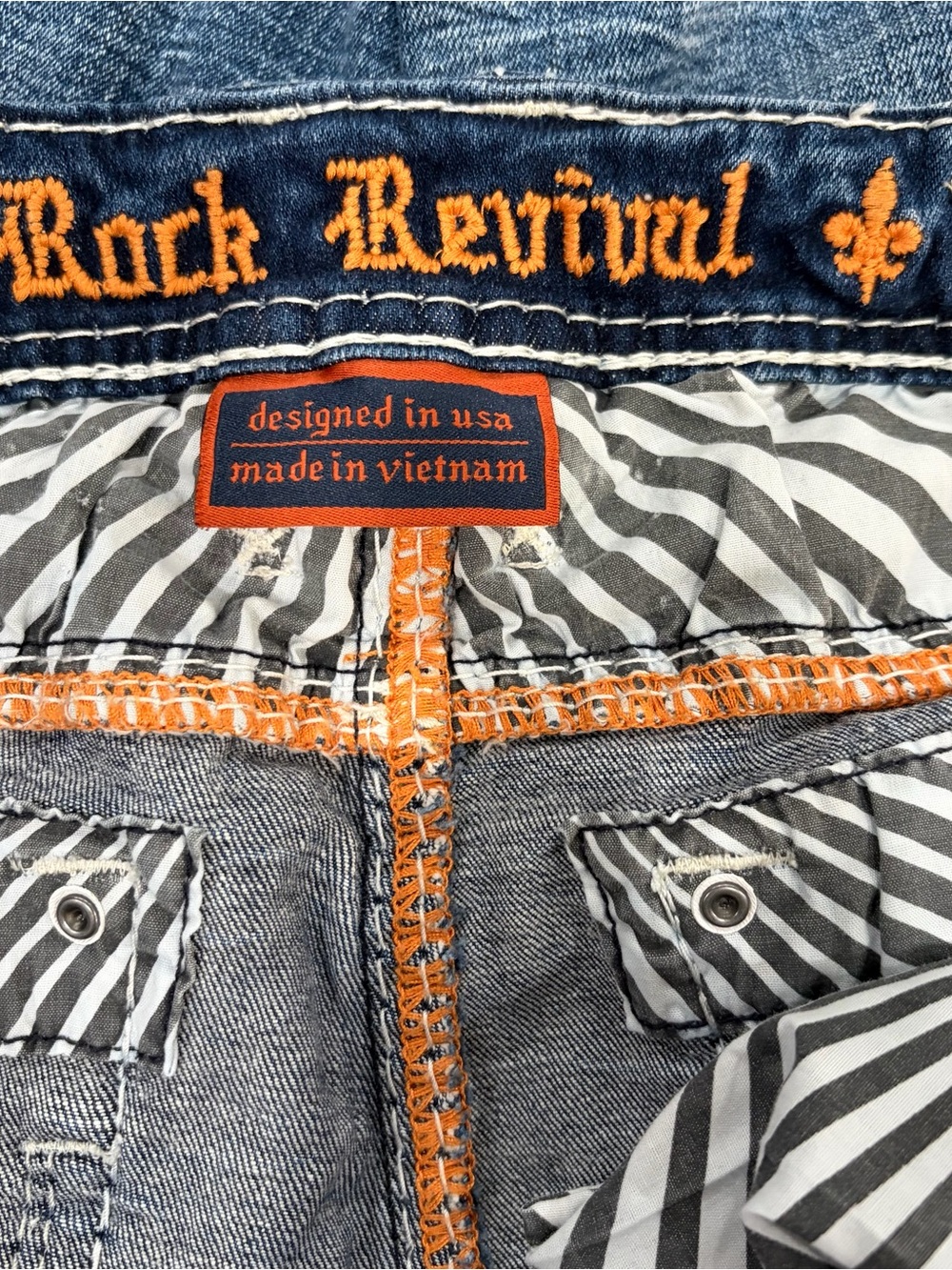 Rock Revival Women's Crimson Mid-Rise Straight Jean Exclusive to Buckle Size 32 - Picture 12 of 16